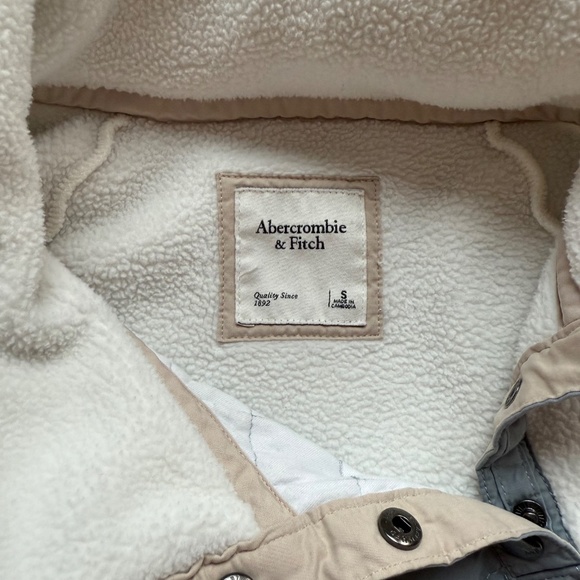 Abercrombie and fitch sherpa - Picture 2 of 5